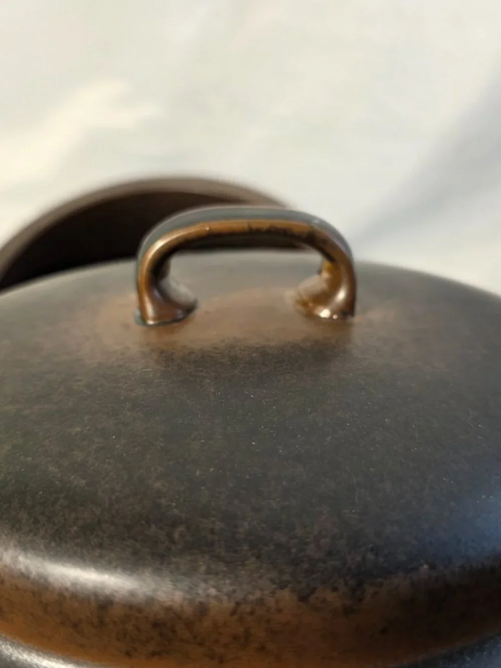 Arabia of Finland Rushka 1.5 Quart Covered Casserole Light & Dark Brown Spotted